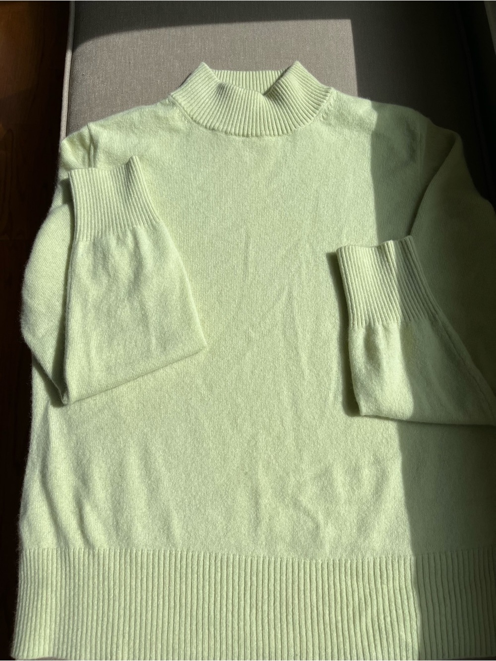 Cashmere Pale Green Mock Turtleneck Sweater Large